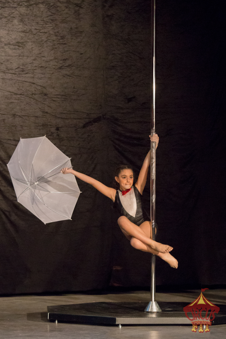 Pole Kids – Circus FIT